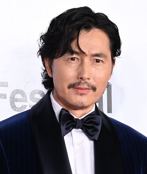 [뮤즈이슈]정우성, 소속사 이사직 중도 사임..‘청담부부’ 이정재와 동행 변화 생기나