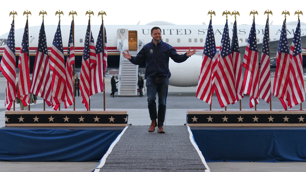 US Vice President JD Vance arrives for a campaign rally at Fairbanks International Airport in Fairbanks, Alaska, on Monday (local time). [Getty Images]
