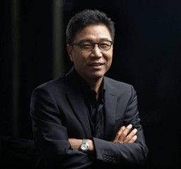 K-pop architect Lee Soo-man returns with double debut