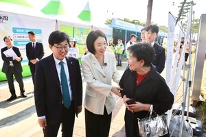 전국 120개 전통시장 박람회…이소영 “온누리 개편하고 지원 강화”