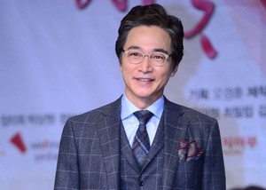정보석, 방송서 안 보이더니…빵집 접고 ‘화장품 CEO’ 됐다