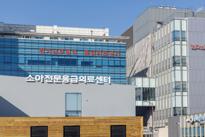 경기 수원시 영통구 아주대병원 소아전문응급의료센터 외관. [아주대병원 제공]