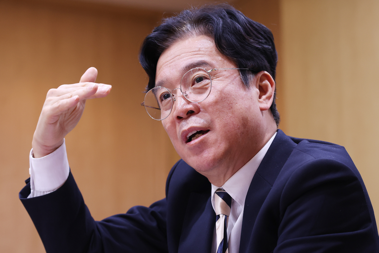 Minister of Employment and Labor Kim Young-hoon speaks during an interview with Yonhap at the Seoul Employment and Labor Office in Jung-gu, Seoul. [Yonhap]