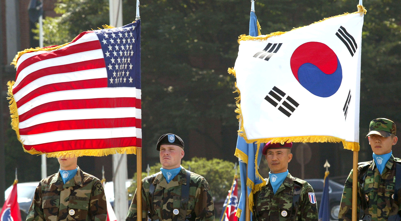 한국 국기와 미국 성조기. [게티이미지]