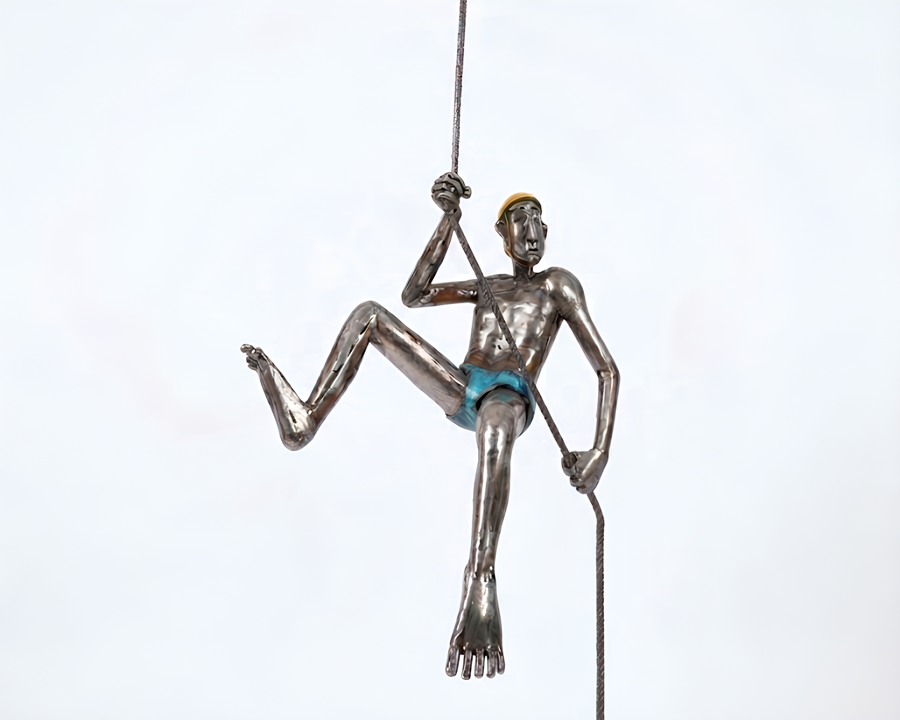 정춘일, 외줄타기, 철과 채색, 45x49x150(h) cm, 2026