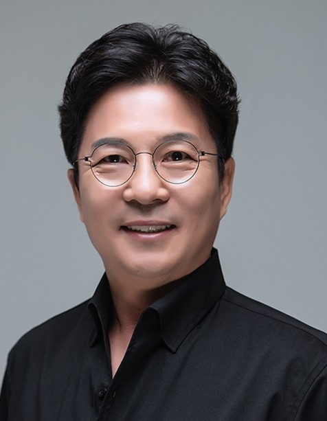 김종희 남원시립청소년합창단 예술감독 겸 상임지휘자. [남원시립청소년합창단 제공]