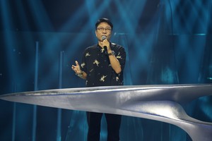 K-pop pioneer Lee Soo-man bets on 4D future