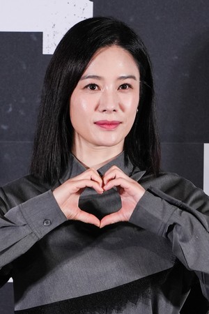 [포토] 김현주, 사랑스러운 손하트