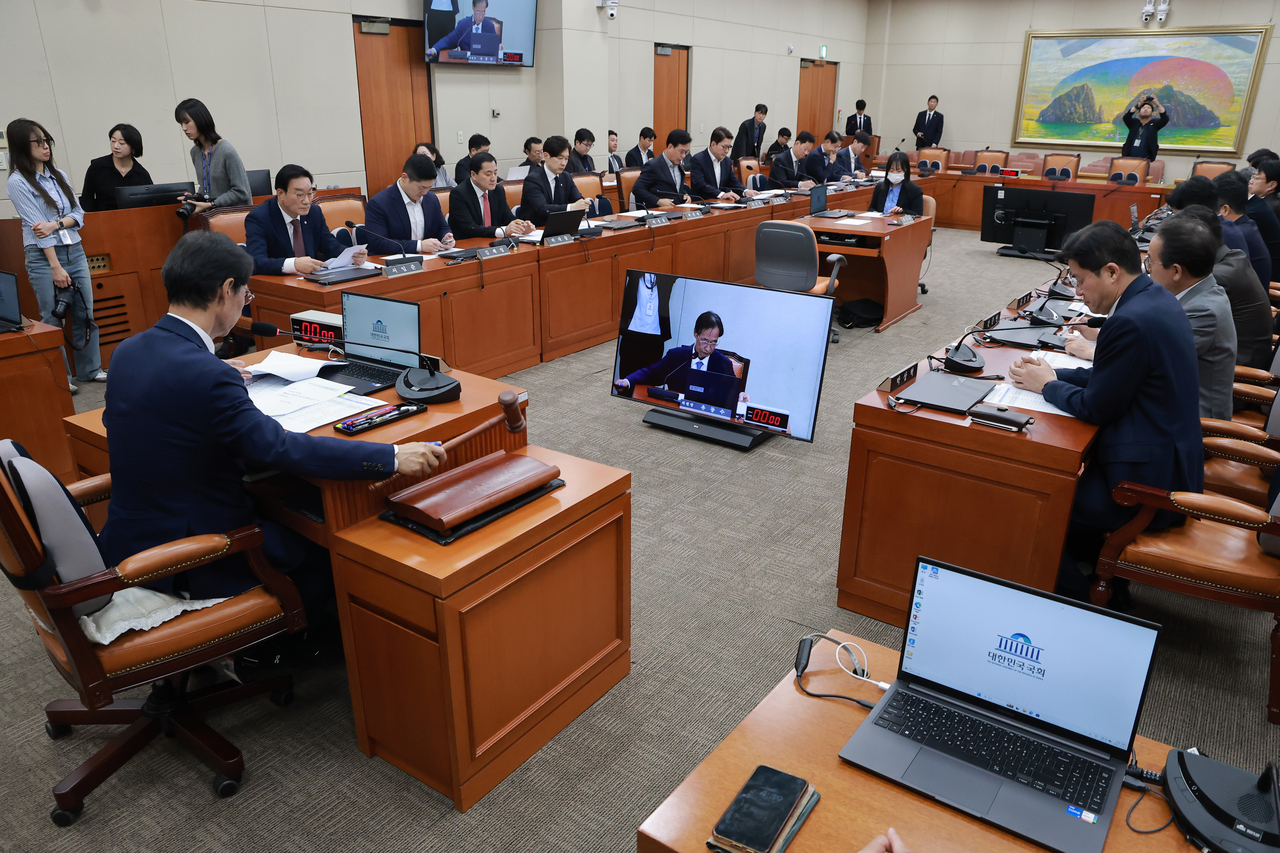 지난 1일 국회 정무위원회 전체회의 [연합]