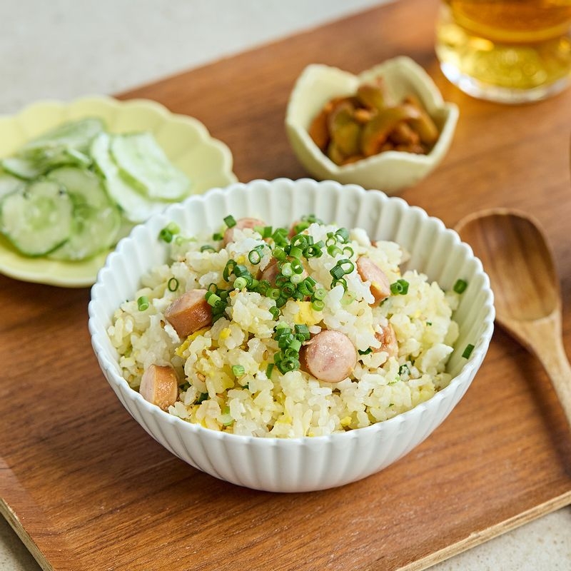 Egg and sausage pot rice (W Table)