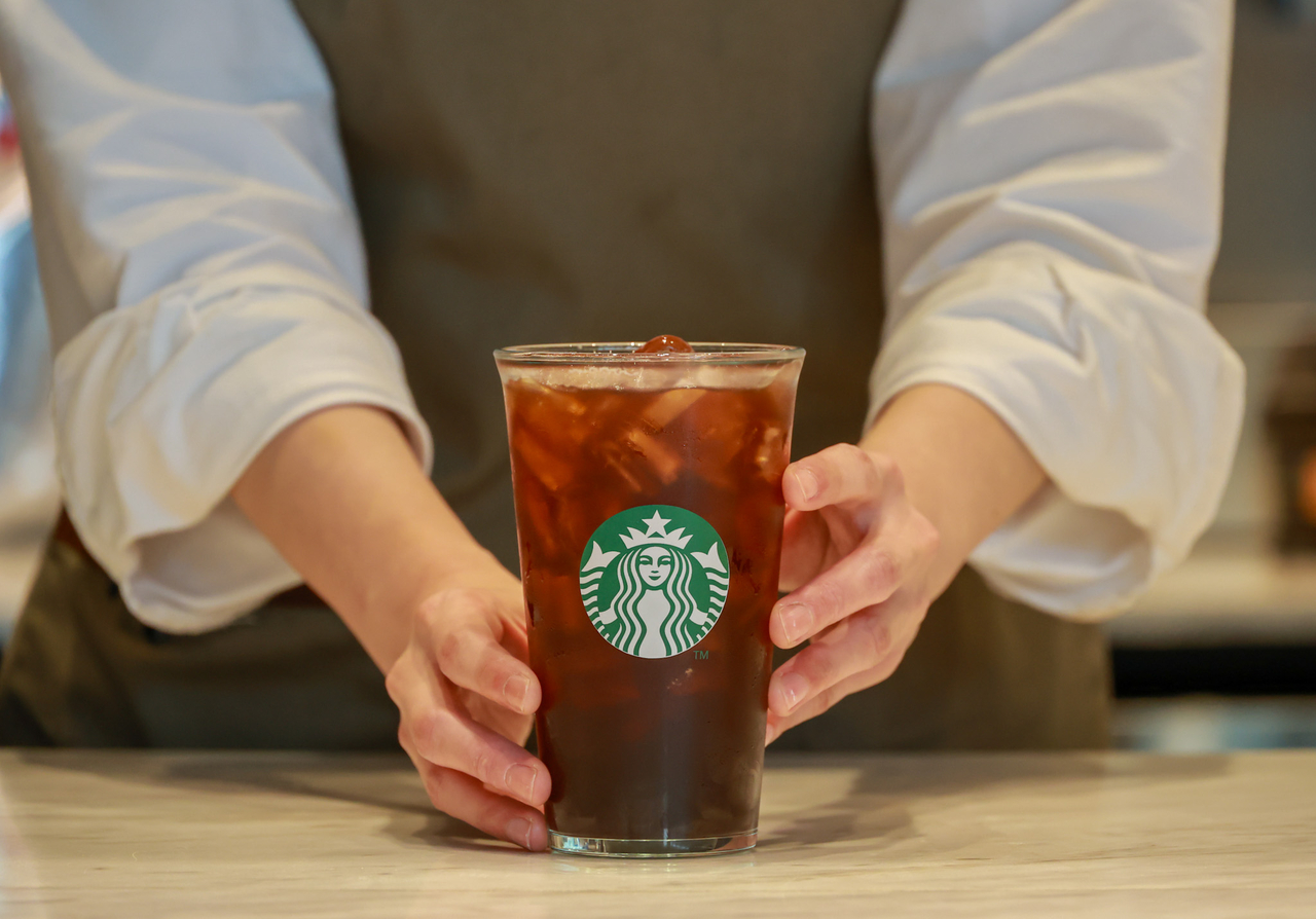 Starbucks Korea launches a promotional event for its 16 million Rewards members starting Thursday. [Starbucks Korea]