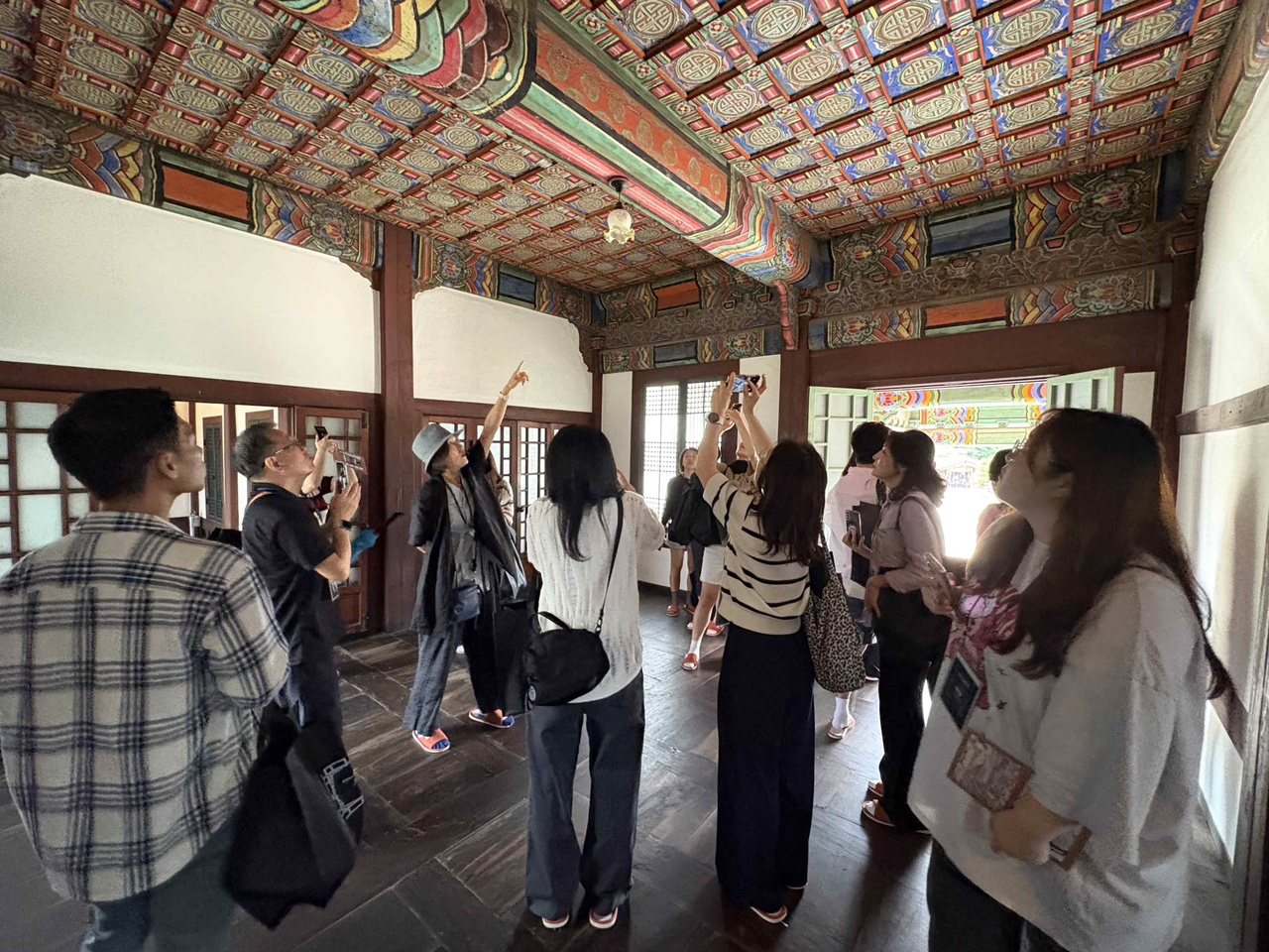 A special tour of Huijeongdang at Changdeokgung Palace [Cultural Heritage Administration]