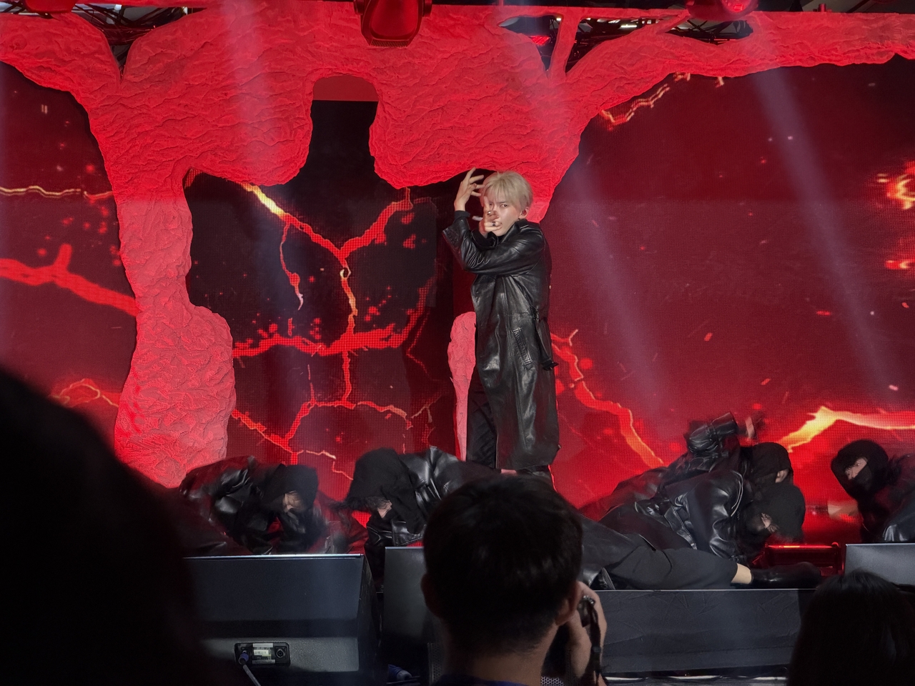 Sung Hanbin performs "Undead," the lead track to his first solo EP "Dead:Alive" during a media showcase held at Layer 11 in Mapo-gu, western Seoul, Monday. (Lee Jung-joo/The Korea Herald)