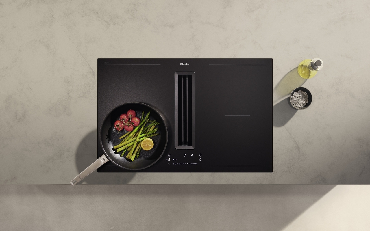 Miele's new KMDA 7876-1 induction cooktop supports multiple installation configurations, allowing flexible adaptation to different kitchen layouts. (Miele Korea)