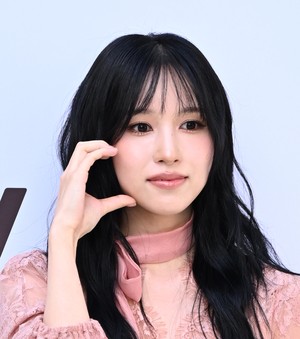 [포토] 트와이스 미나 ‘볼 하트는 기본’
