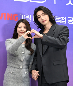 [포토] ‘내가 떨릴 수 있게’ 많이 사랑해주세요