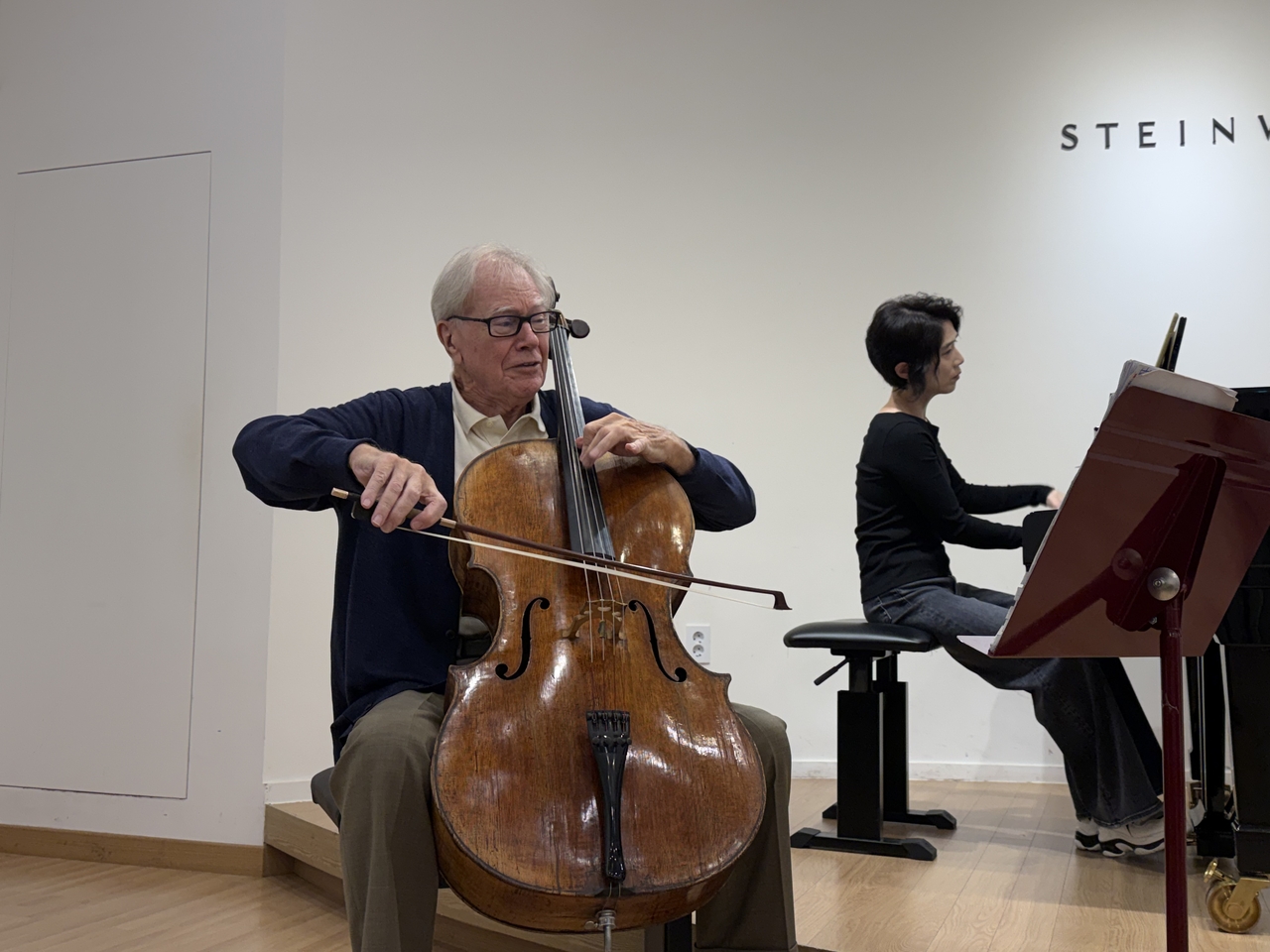 Cellist Arto Noras and pianist Kim Kyu-yeon [Seoul International Music Festival]