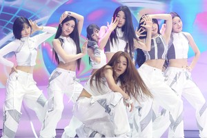 A2O Lite tops Melon faster than NewJeans