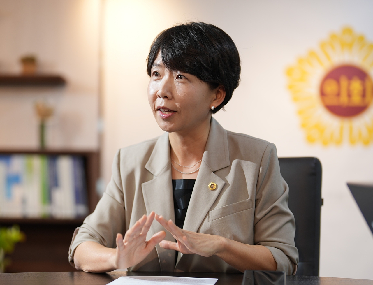 이도희 서울시의회 도시계획균형위원회 부위원장이 14일 헤럴드경제와의 인터뷰에서 정비사업의 신속한 추진과 불합리한 규제 개선을 통한 서울의 도시 경쟁력 강화 방안을 설명하고 있다. 양정원 기자