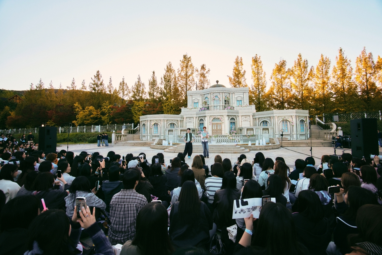 플레어 유/사진=FNC