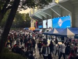 [현장] “이거 진짜 안잡아감?” 쫙 깔린 사복 경찰…‘4명 800만원 암표’ 온라인으로 숨었다 [세상&]