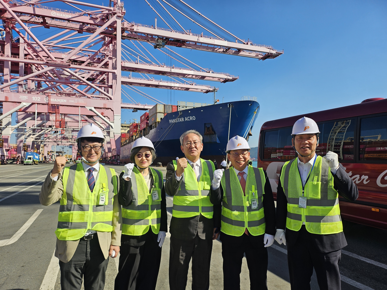 From left: Lee Yong-un, a member of the Busan Metropolitan Council's Maritime City Safety Committee; Ha So-hyeong, head of Busan's Arctic Route Promotion Division; Kim Hyeon-gyeom, chairman of Panstar Group; Park Jong-cheol, People Power Party floor leader of the Busan Metropolitan Council; and Kim Jae-un, chairman of the Busan Metropolitan Council's steering committee. [Busan Metropolitan Council]