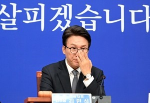 국감 뒤가 더 험난…김민석, 신천지·조작기소 특검·조희대 탄핵 ‘삼중고’