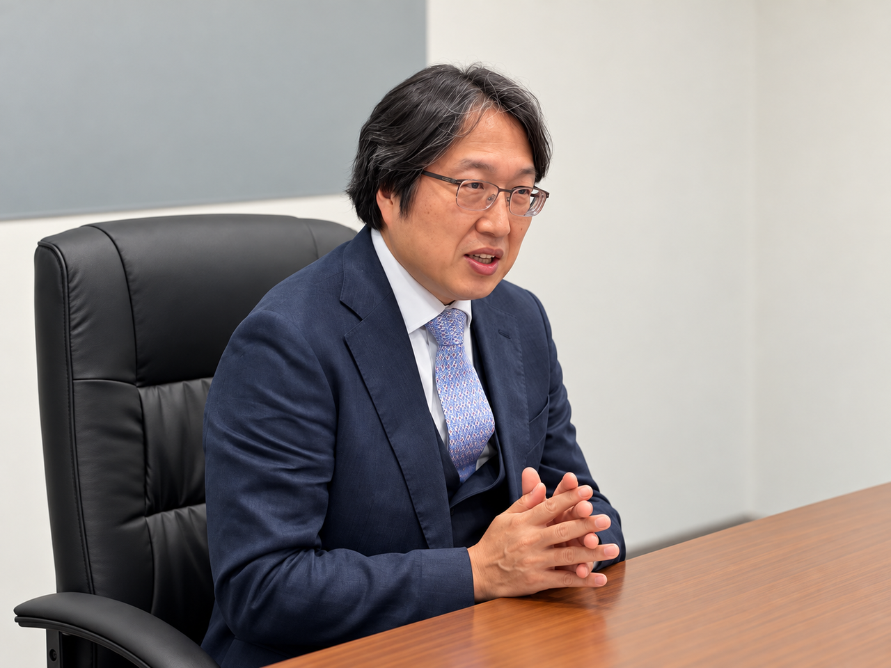 김호웅 셀트리온 JAL(일본·아시아태평양·중남미) 본부장(부사장)이 15일 ‘세계 알레르기 학회(WAC 2026)’ 참석을 계기로 인터뷰를 하고 있다. 교토=최은지 기자.