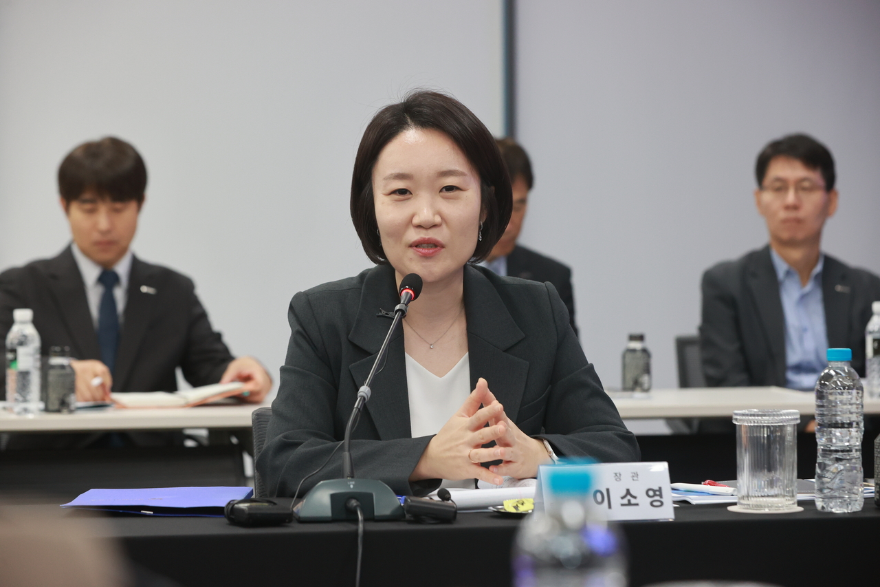 이소영 중소벤처기업부 장관이 16일 충청북도 청주시 오가노이드 사이언스(주)에서 열린 간담회에서 모두 발언을 하고 있다. [중기부]