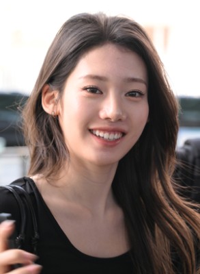 [포토]베이비몬스터 로라 ‘심쿵한 아이컨텍’