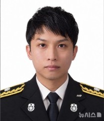 초교입학 앞둔 딸 두고 어떻게 떠나나…故김진석 소방위 빈소서 유족 오열