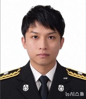 초교입학 앞둔 딸 두고 어떻게 떠나나…故김진석 소방위 빈소서 유족 오열