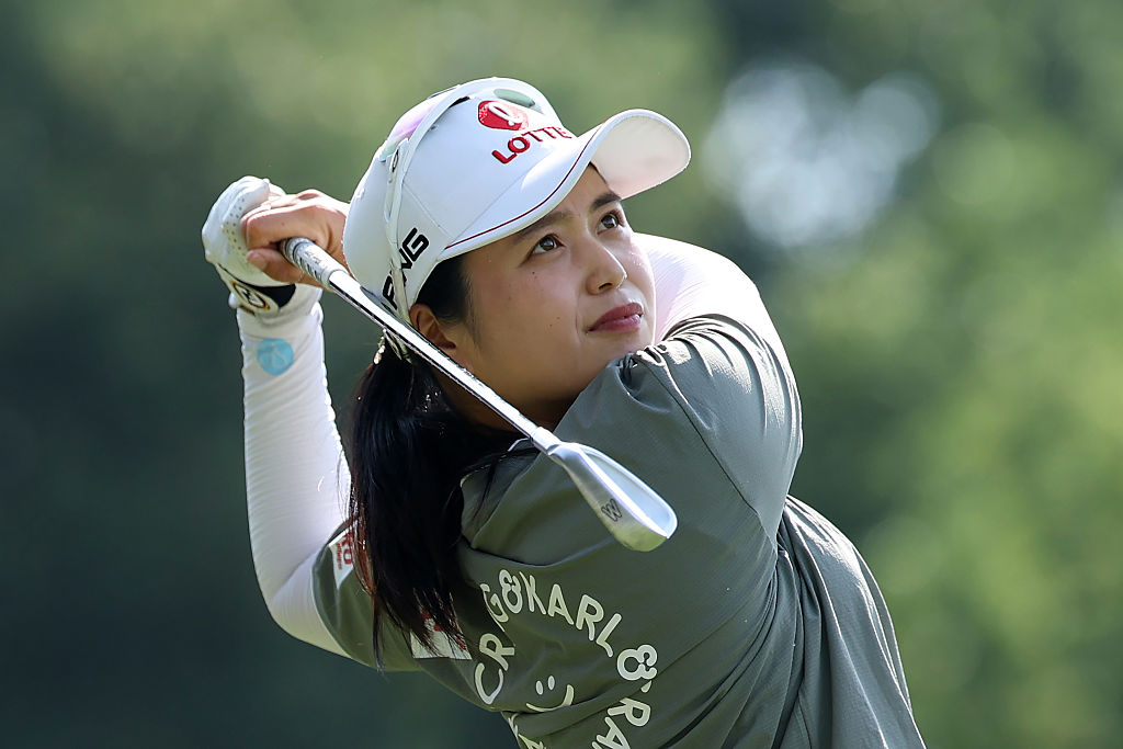 최혜진이 18일 중국 상하이 서산 골프클럽에서 열린 LPGA투어 뷰익 LPGA 상하이 최종 4라운드 4번 홀에서 티샷하고 있다. [게티이미지]