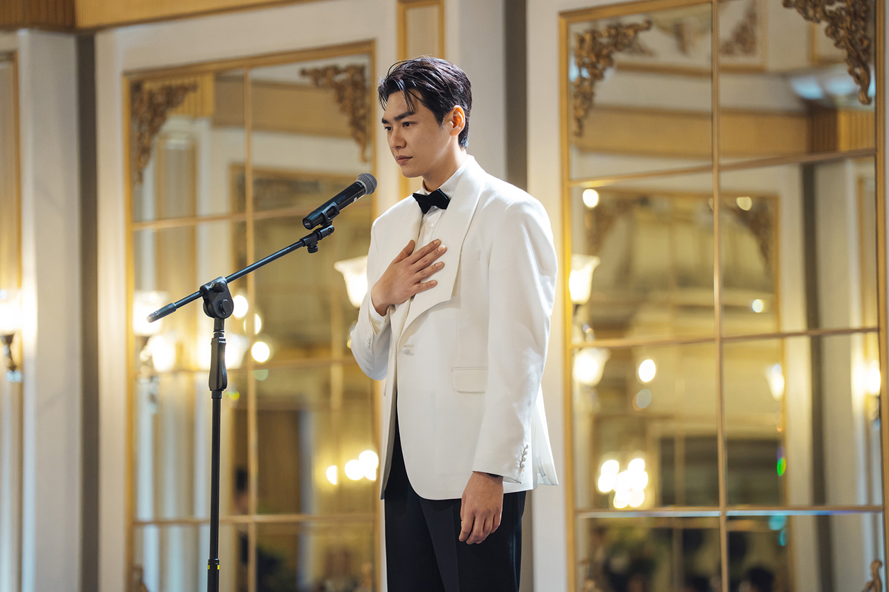 "Take Charge of My Heart," starring Kim Young-kwang as Baek Ho-rang (Netflix)