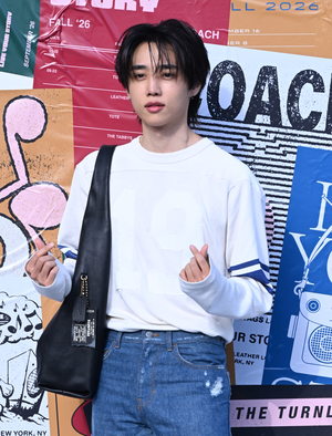 [포토] 선우 ‘손 하트 받으세요’