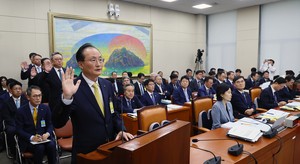 가산금리 내렸더니 우대금리도 축소…은행 몫 오히려 늘었다