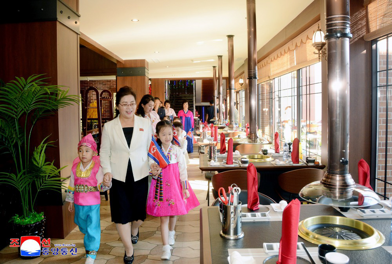 North Korea completed construction of the Sinuiju Bulgogi Restaurant, which can accommodate hundreds of diners, in Sinuiju, North Pyongan Province, on Sept. 8, according to the Korean Central News Agency on Sept. 10. (KCNA/Yonhap)