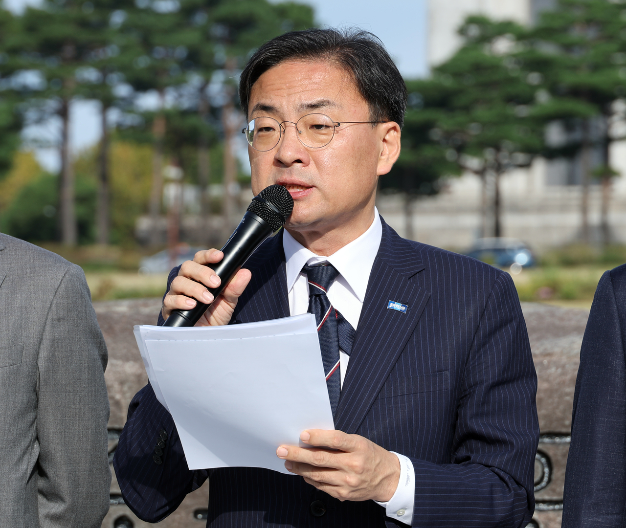 Rebuilding Korea Party Chair Rep. Shin Chang-sik (Yonhap)