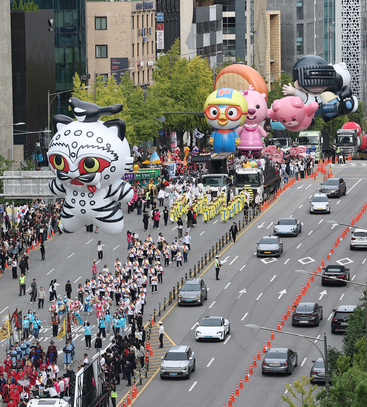A scene of the 2026 Gangnam Festival, held Oct.3 to 5 to Dosan-daero in Gangnam-gu, Seoul (Yonhap)