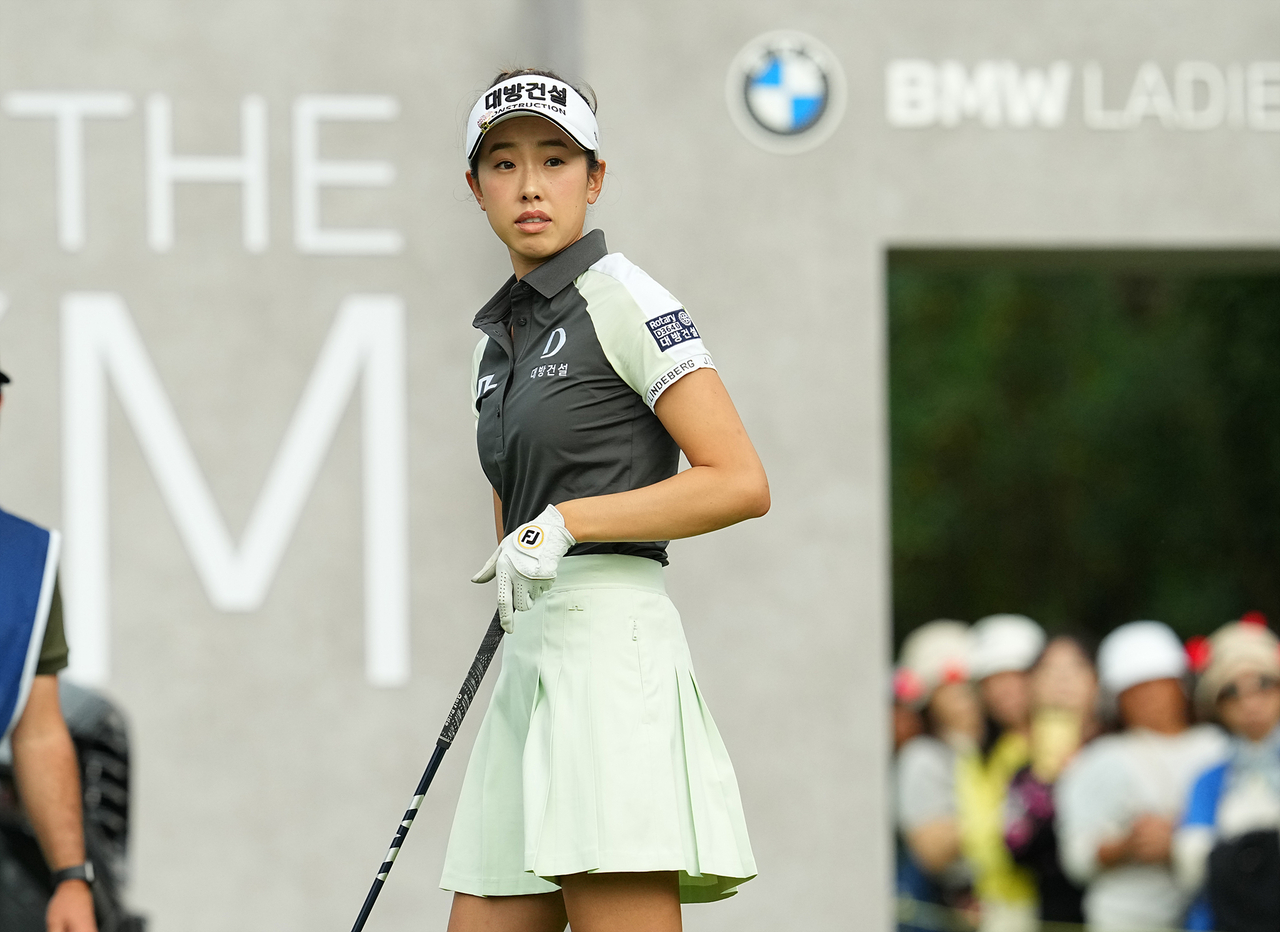 The LPGA Tour's strict pace-of-play enforcement is expected to carry over to this week's BMW Ladies Championship at Pine Beach Golf Links in Haenam, South Jeolla Province. Pictured is Korean American golfer Noh Ye-rin, who competed in last year's event. [Herald Sports DB]