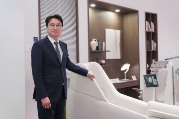 “신입사원에서 후계자로”…세라젬 창업주, 23년 동고동락 전문경영인 이경수 양자 입양