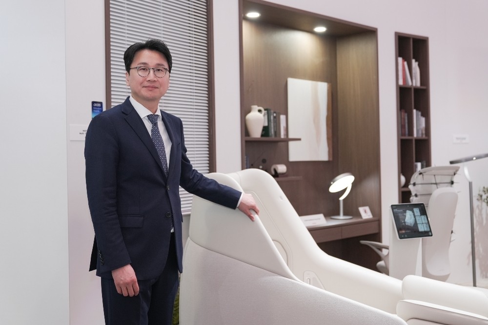 “신입사원에서 후계자로”…세라젬 창업주, 23년 동고동락 전문경영인 이경수 양자 입양