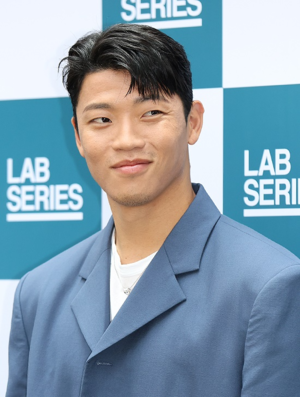 [뮤즈이슈]황희찬, 슈퍼카 42대 협찬 받고 입 씻었나..사기 혐의 피소