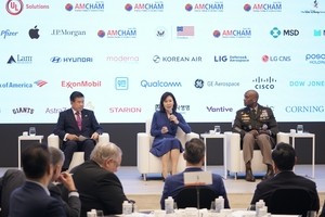 AmCham hosts US envoy, military chief for security, economic talks
