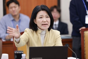 헌재, 국정감사 이진숙 위원 제척 관련 가처분 ‘일부 인용’