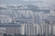 서울 아파트 1년 새 15.5% 상승…거래는 3000건 아래로 [부동산360]