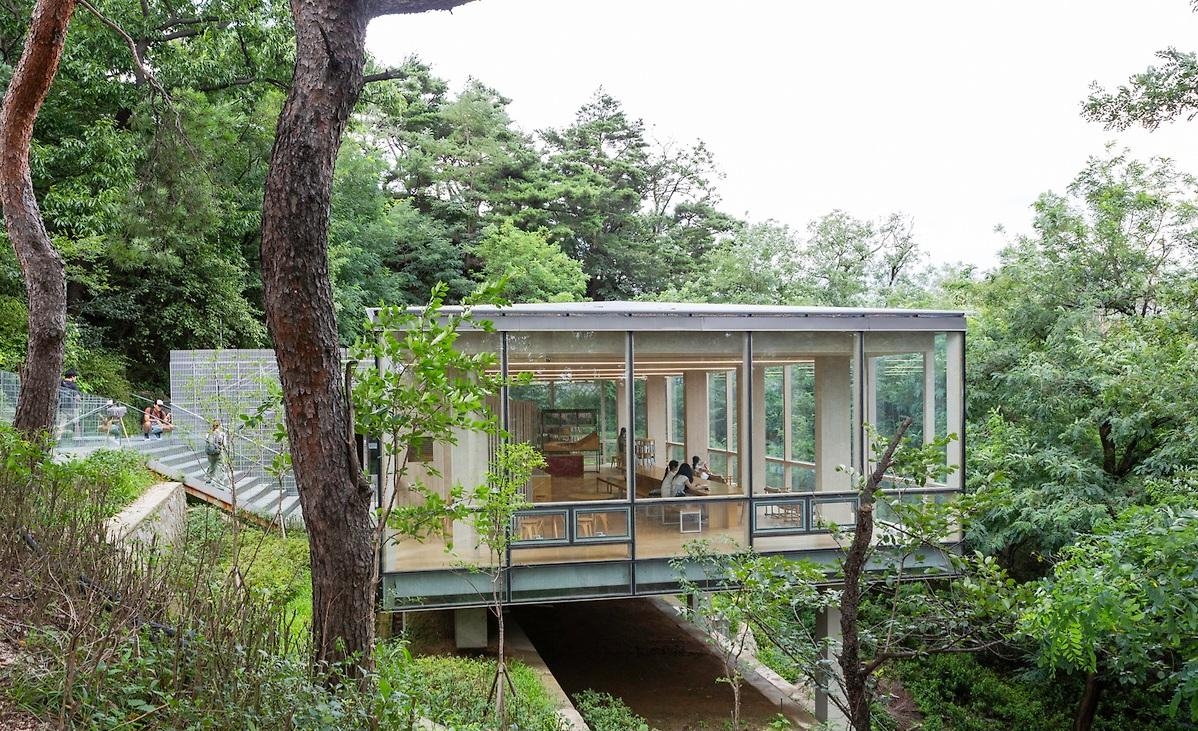 Inwangsan Shelter in the Woods (KTO)