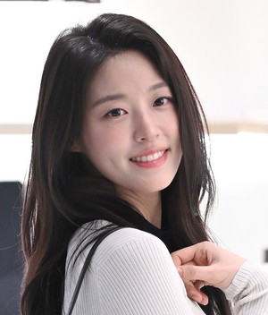 [포토] 설현 ‘원조 뒷태 미녀’