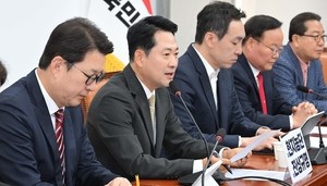 이런 정치