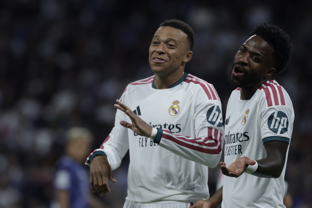 Real Madrid's Kylian Mbappe (left) and Vinicius Jr.   (EPA-Yonhap)